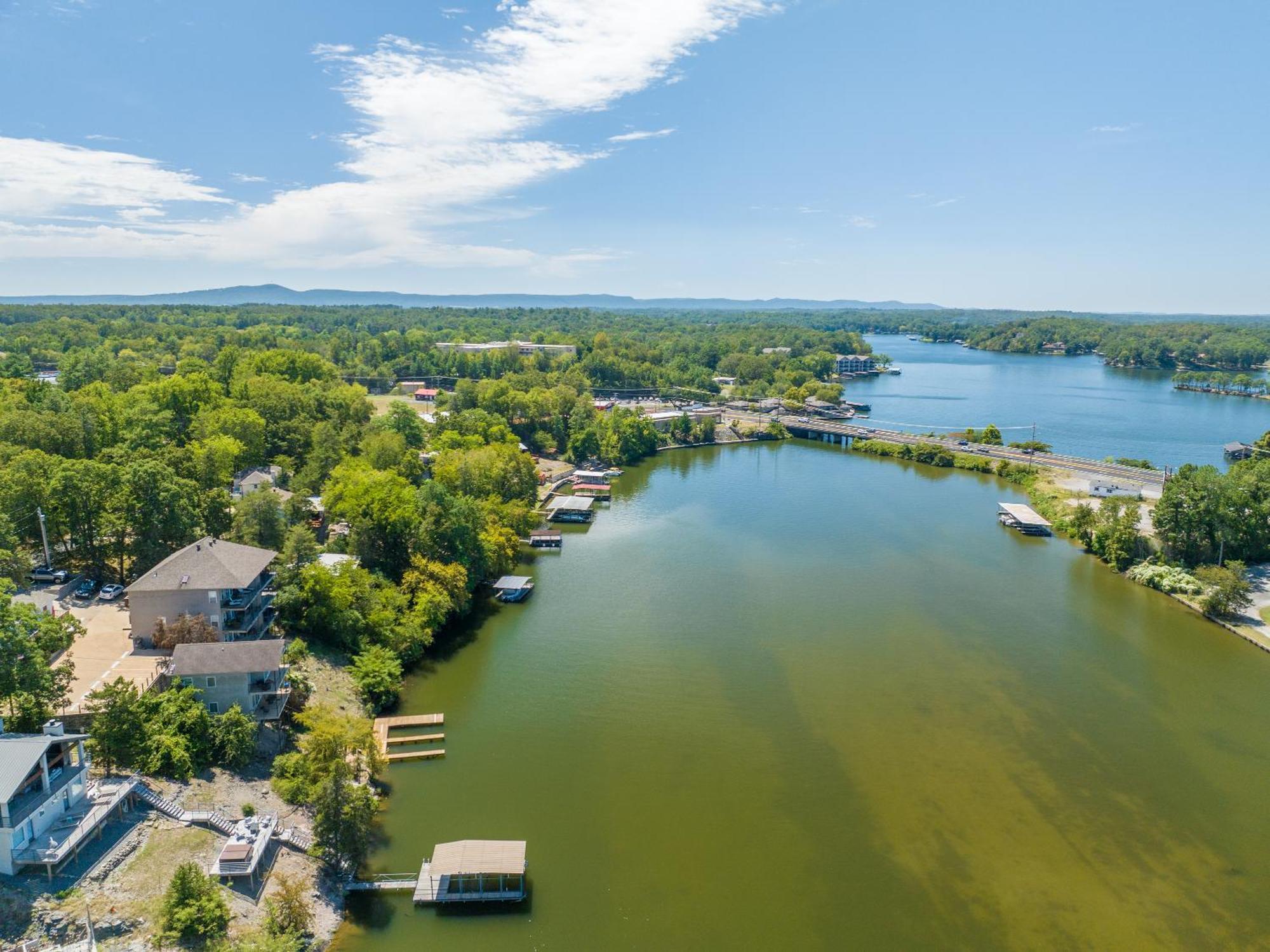 Ember'S View, Spa City Jewel- Lovely Lake Condo 핫스프링스 외부 사진